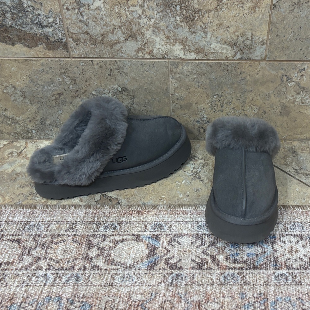 UGG Charcoal Women's Slippers